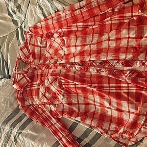 Passport Red & White Plaid Long Sleeve Size M